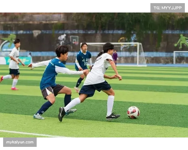 青少年足球赛事频现不理智行为 赛场文明亟待加强